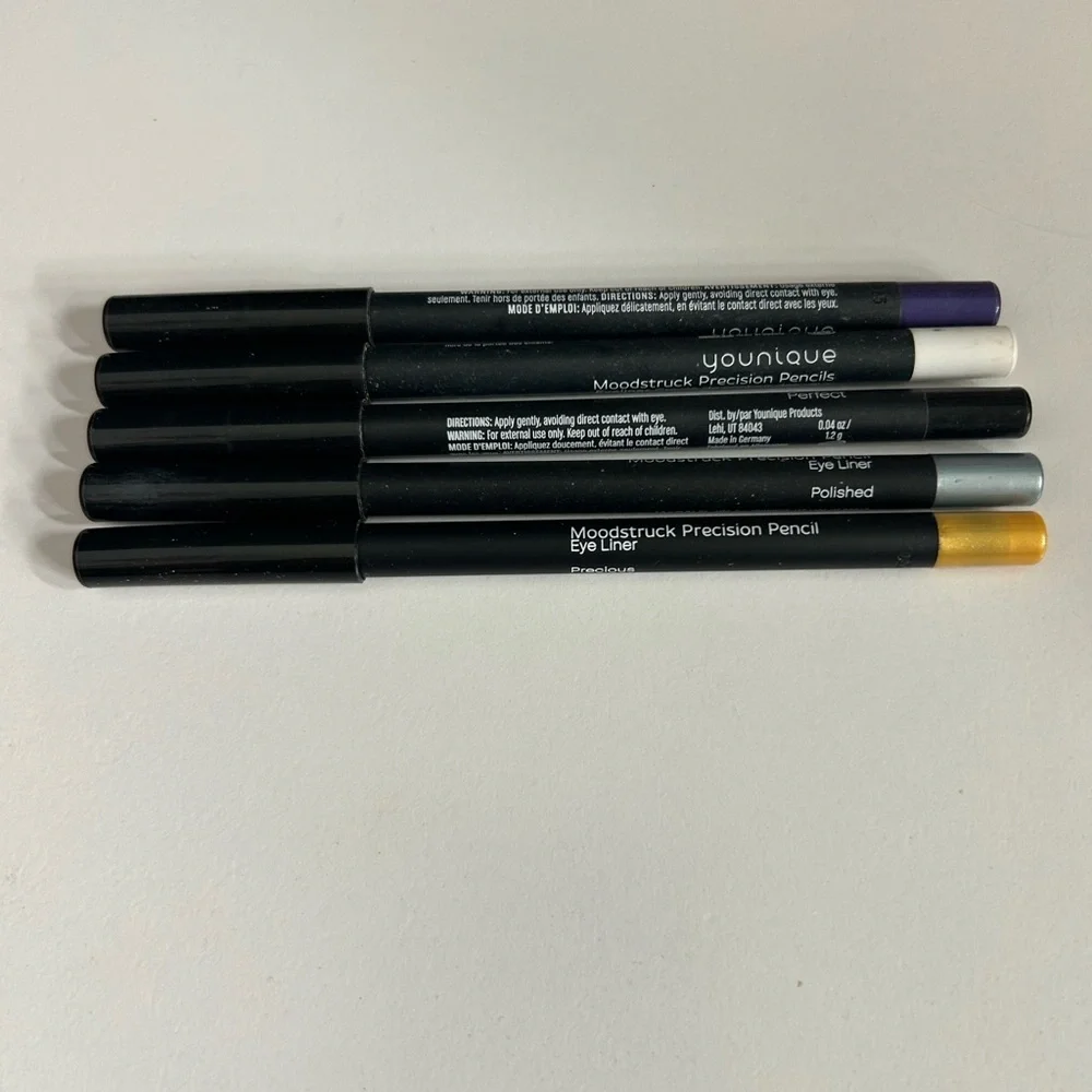 New in Box Younique Moodstruck Precision Eyeliner Pencil Purple